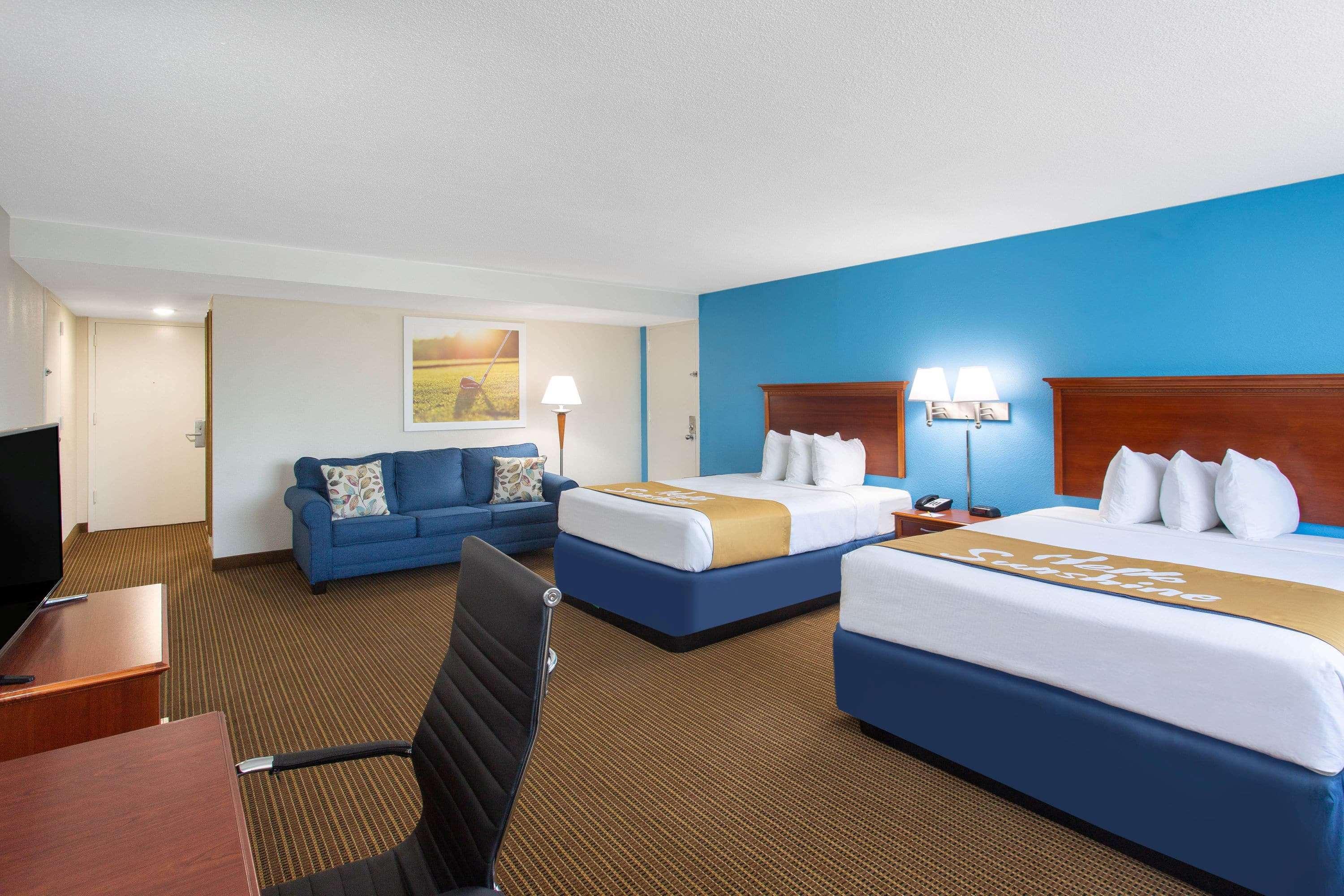 Days Inn & Suites By Wyndham Tallahassee Conf Center I-10 Zewnętrze zdjęcie