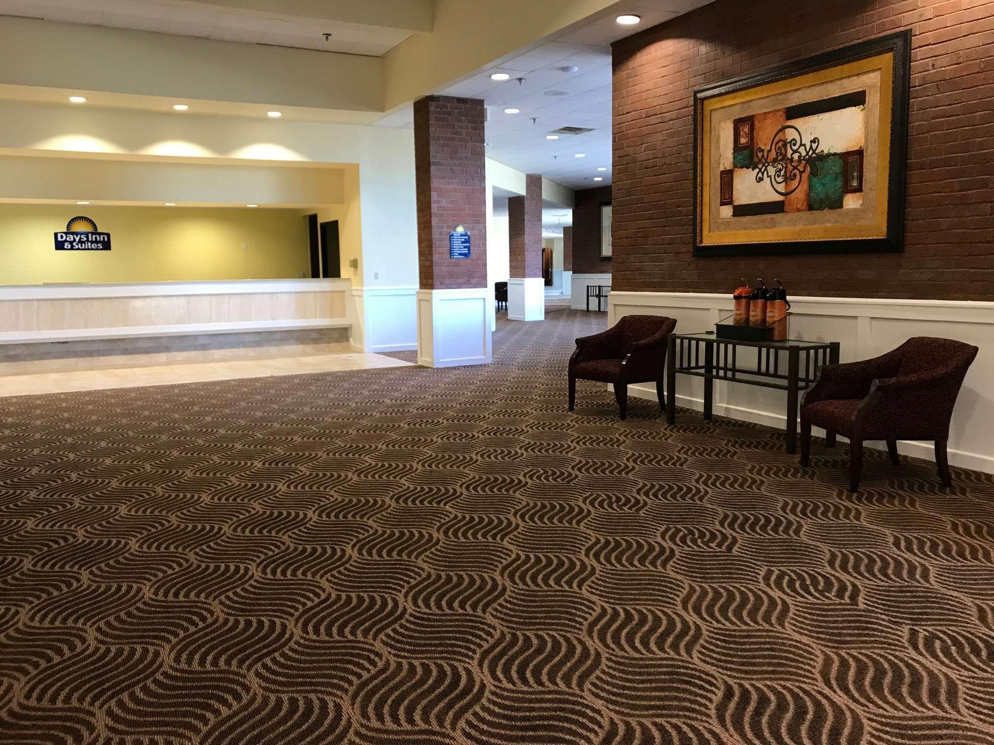 Days Inn & Suites By Wyndham Tallahassee Conf Center I-10 Zewnętrze zdjęcie