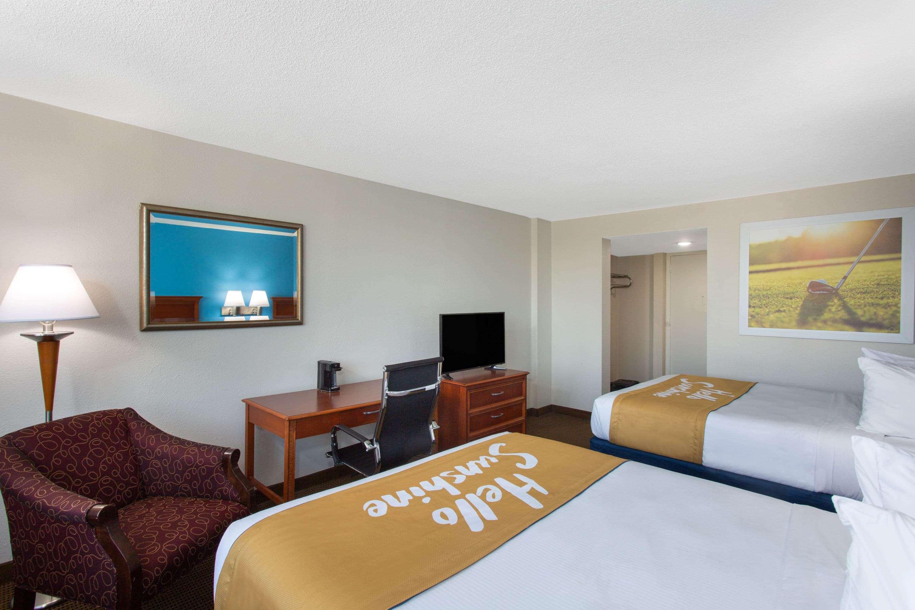 Days Inn & Suites By Wyndham Tallahassee Conf Center I-10 Zewnętrze zdjęcie