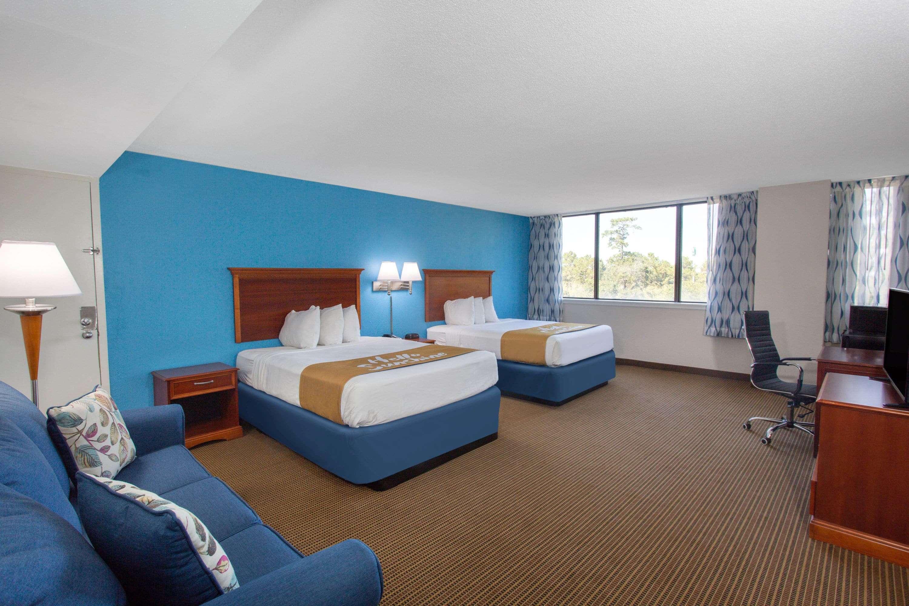 Days Inn & Suites By Wyndham Tallahassee Conf Center I-10 Zewnętrze zdjęcie