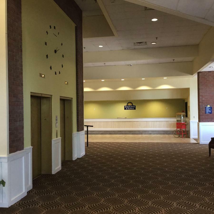 Days Inn & Suites By Wyndham Tallahassee Conf Center I-10 Zewnętrze zdjęcie